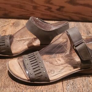 Natural Soul - Womens - Steap Sandals - Synthetic Leather - Brown - Size 7